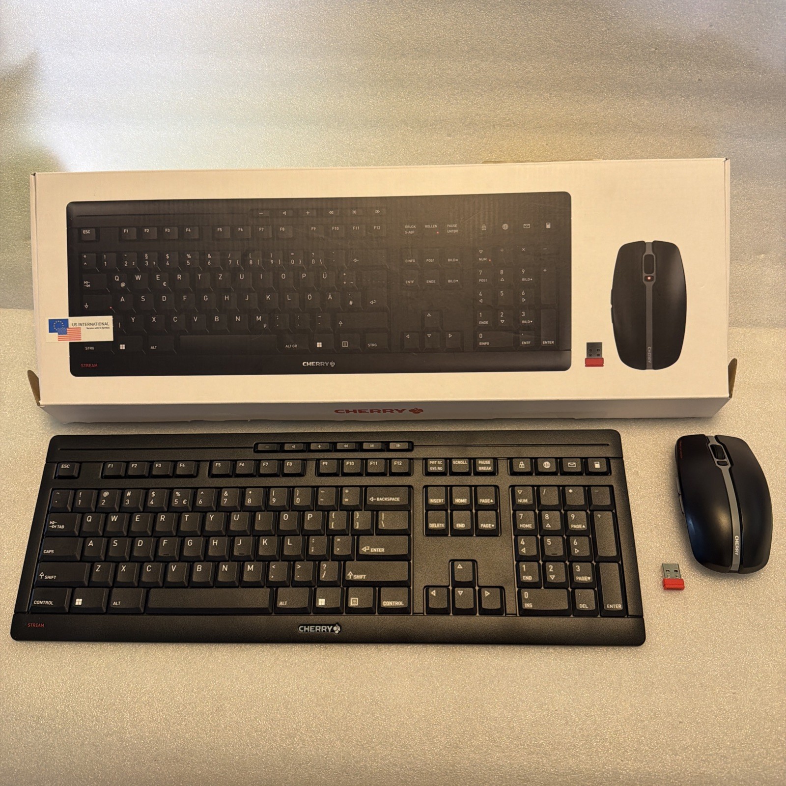 Cherry Stream Wireless Quiet Keyboard/Mouse~VIDEO~ Black JD-8500EU-2 w/ Manual