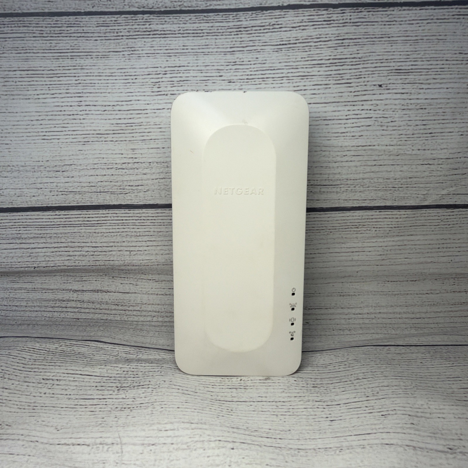 NETGEAR AX1600 4-Stream WiFi 6 Mesh Extender EAX12-100NAS White