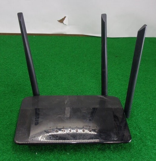 D Link DIR 842 Wireless Dual Band Gigabit Router SEE NOTES 