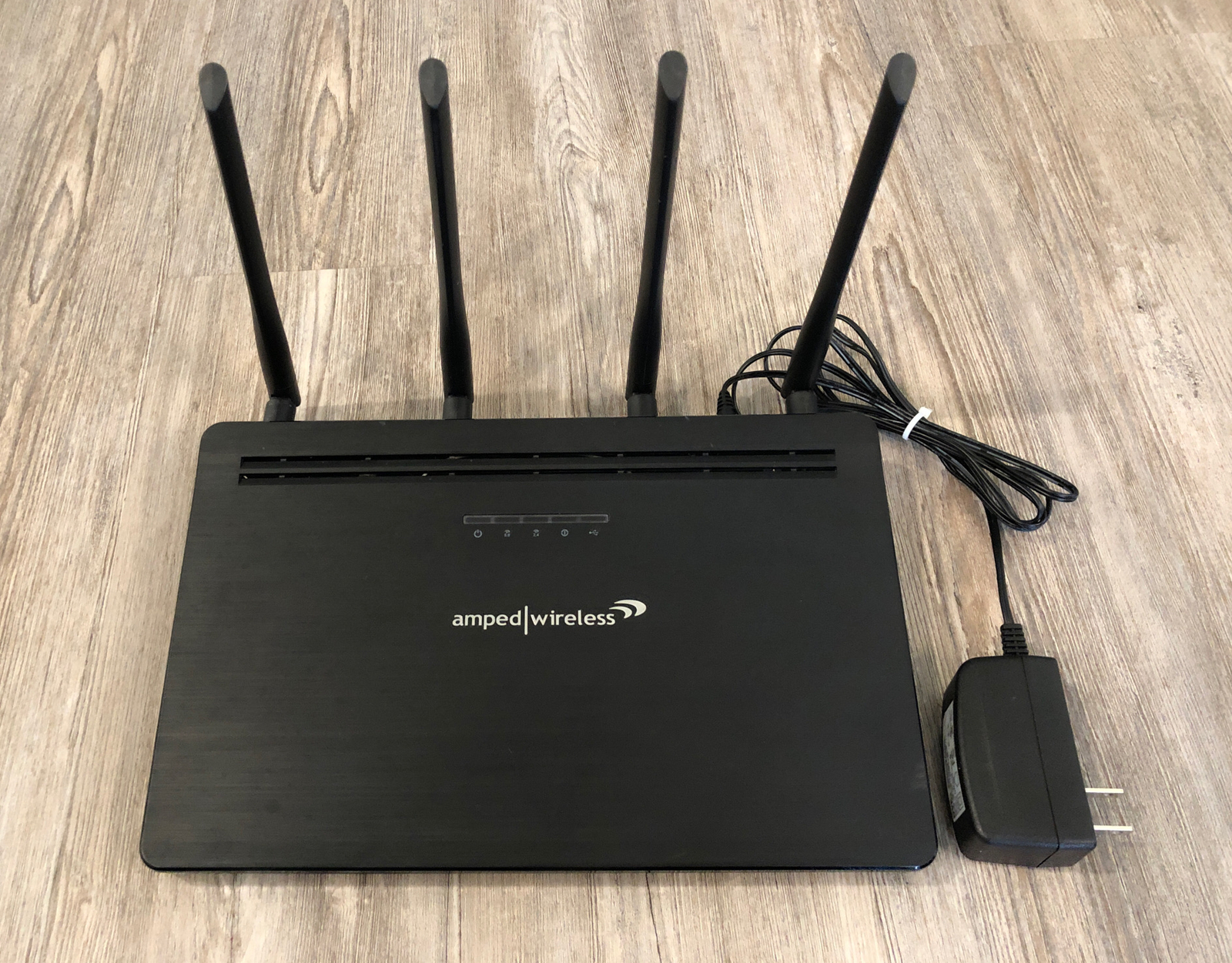 Amped RTA2600-R2 Wireless Athena-R2 High Power AC2600 Wi-Fi Router with MU-MIMO