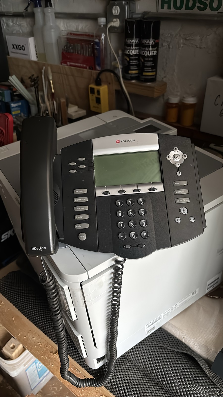 Polycom SoundPoint IP 650 6-Line HD VoIP Business Desk Telephone