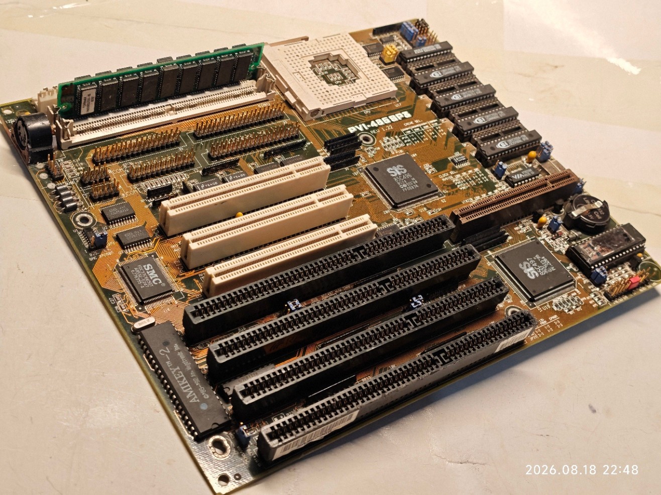 Socket 3 Premium VIP *512 KB Cache Motherboard ASUS PVI-486SP3 Rev 1.22 + 32 MB