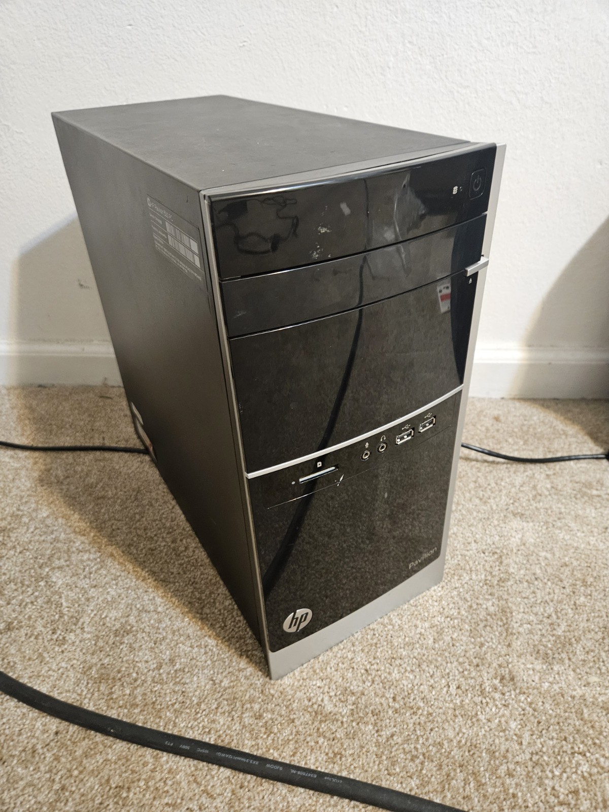 HP Pavillion 500 AMD A8 Desktop
