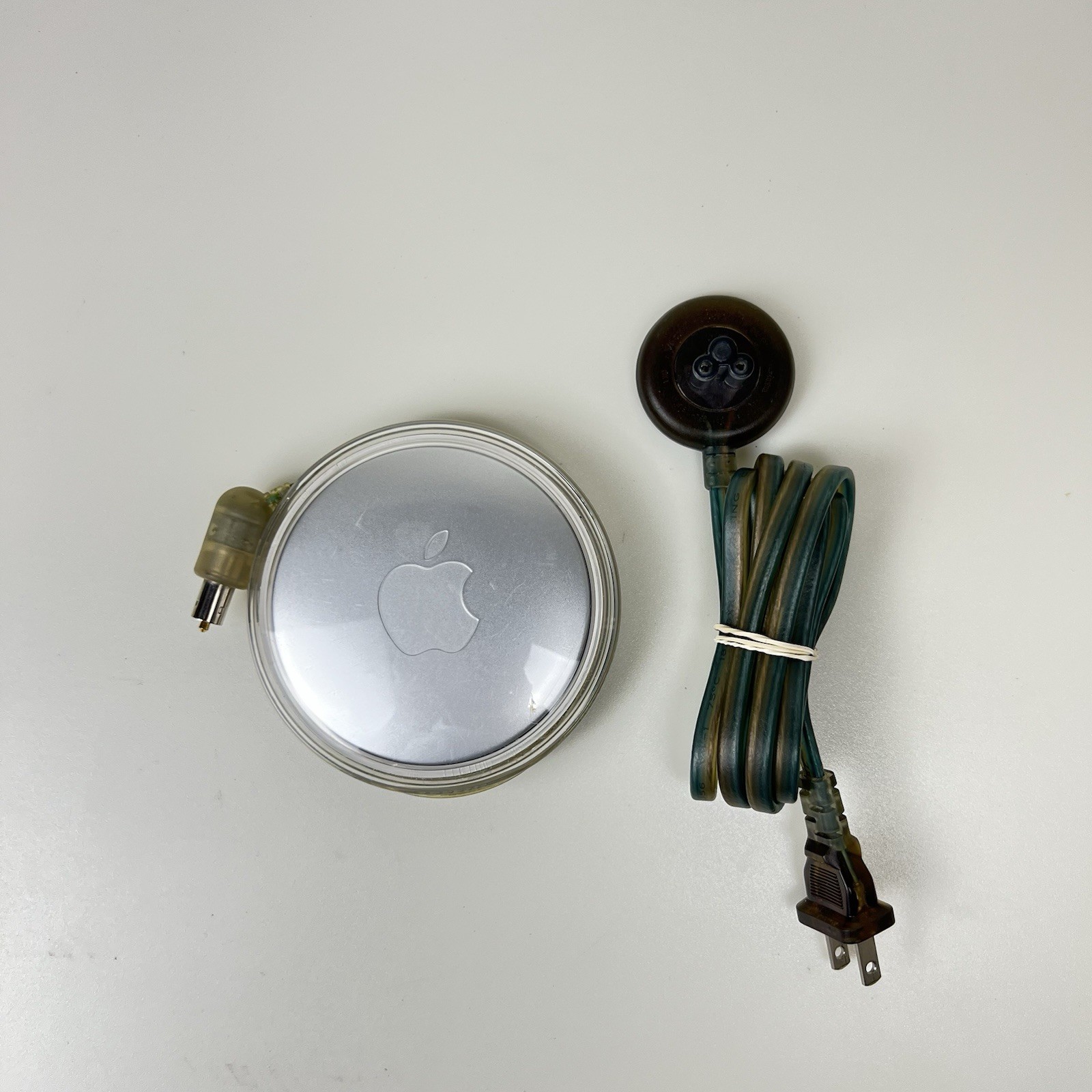 Apple M7332 45W Yo-Yo Power Adapter iBook G3 G4 PowerBook G3 G4 OEM Good Cond