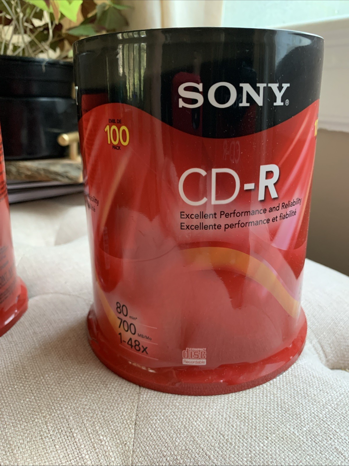 New 100-Pack Sony CD-R 80 Min 700 MB 1-48x Recordable Compact Discs Seal Cracked