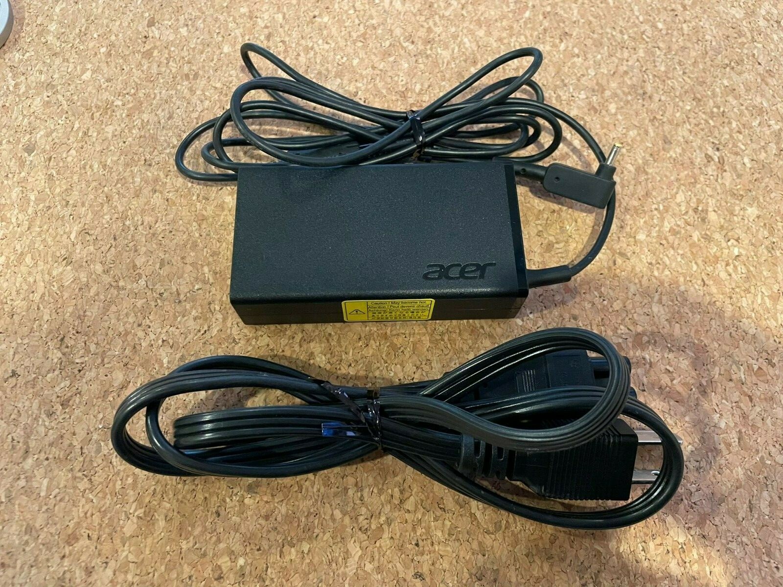 Original Acer Ac Adapter Charger for Acer C720 C720P C731 C740 Chromebook.