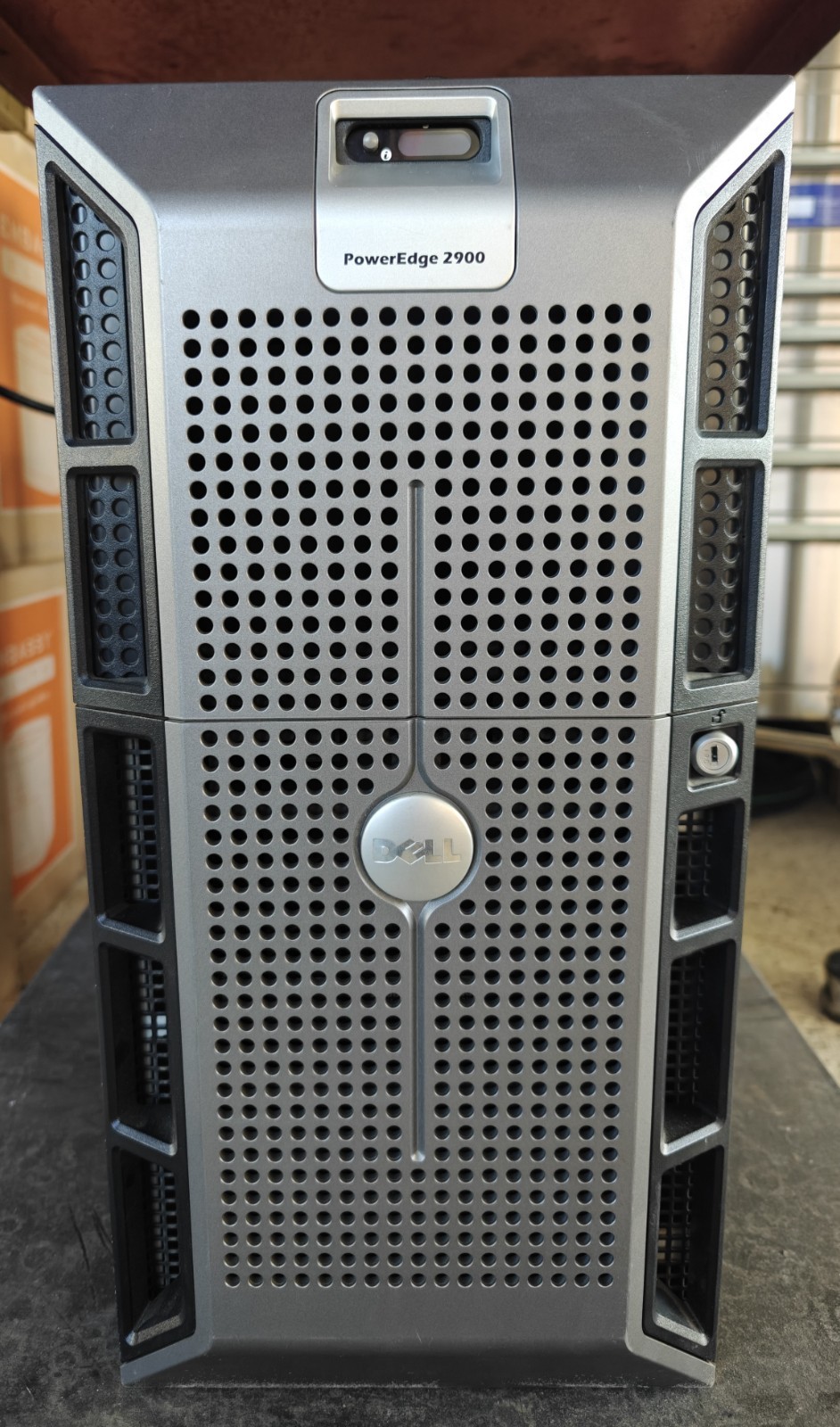 DELL POWEREDGE 2900  SERVER  2.33GHz Quad Core Processor