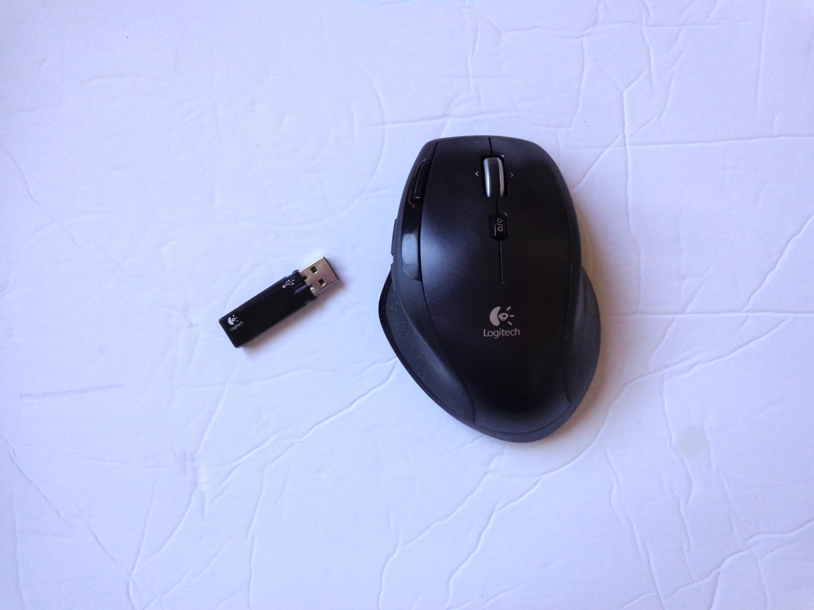 Logitech MX 1100 Cordless Laser Mouse with USB Receiver