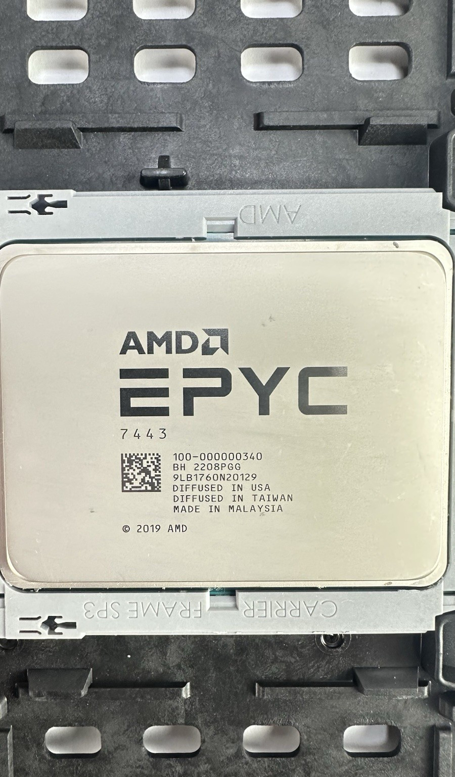 AMD EPYC 24 Core 7443 2.85GHz 200W CPU Unlocked 100-000000340 Milan 24C
