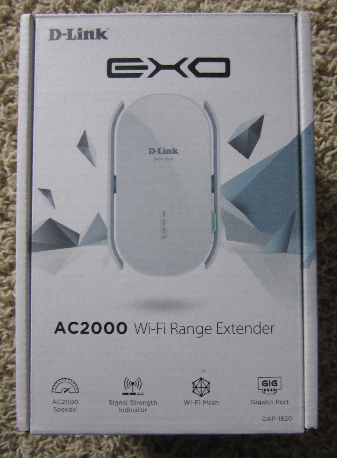 NEW D-Link WiFi Range Extender Plug EXO Mesh AC2000 DAP-1820
