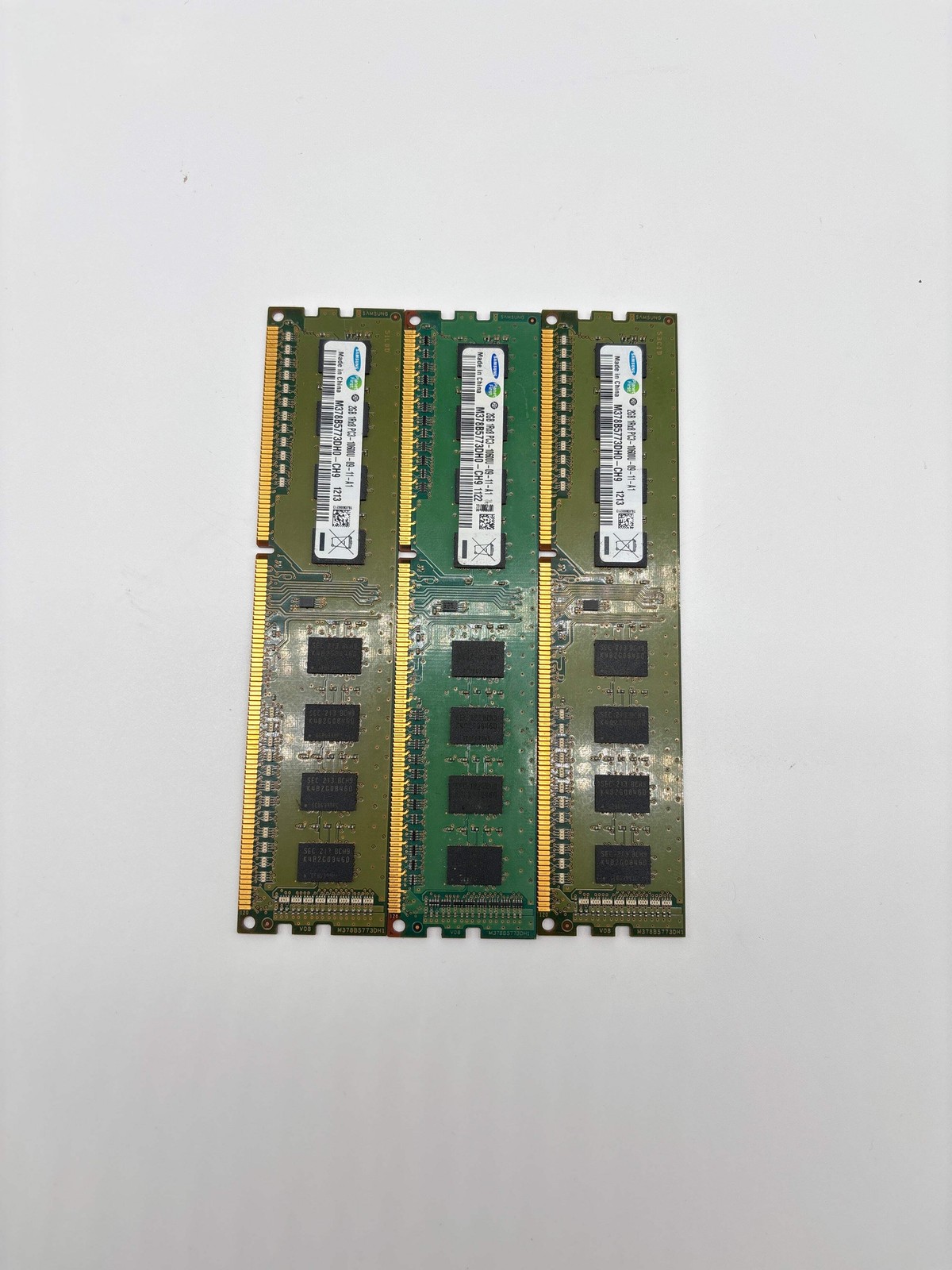 Samsung Desktop RAM PC3-10600U-09-11-A1 DDR3 6GB (3x2GB) - Used