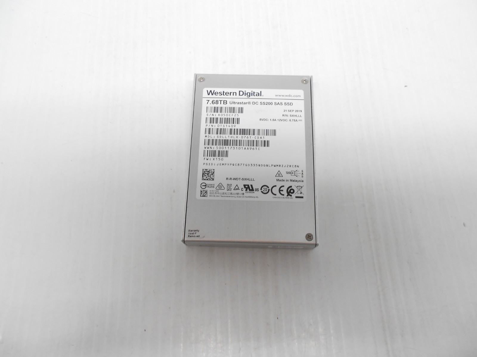 Western Digital 7.68TB SSD SAS 2.5" 12G Server Hard Drive Dell HP 0TS1409