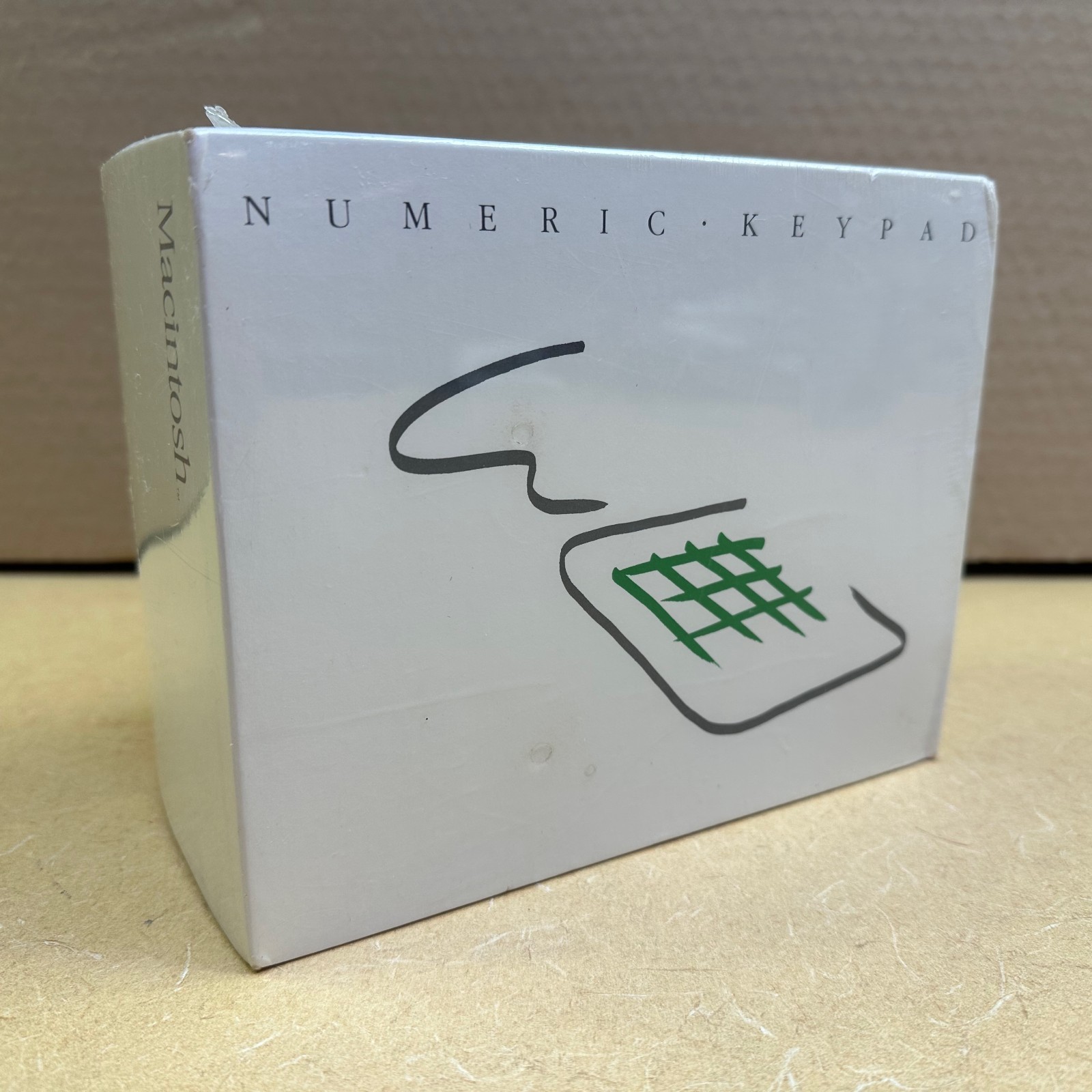 SEALED BOX _ NUMERIC KEYPAD for Apple Macintosh  - RARE Vintage