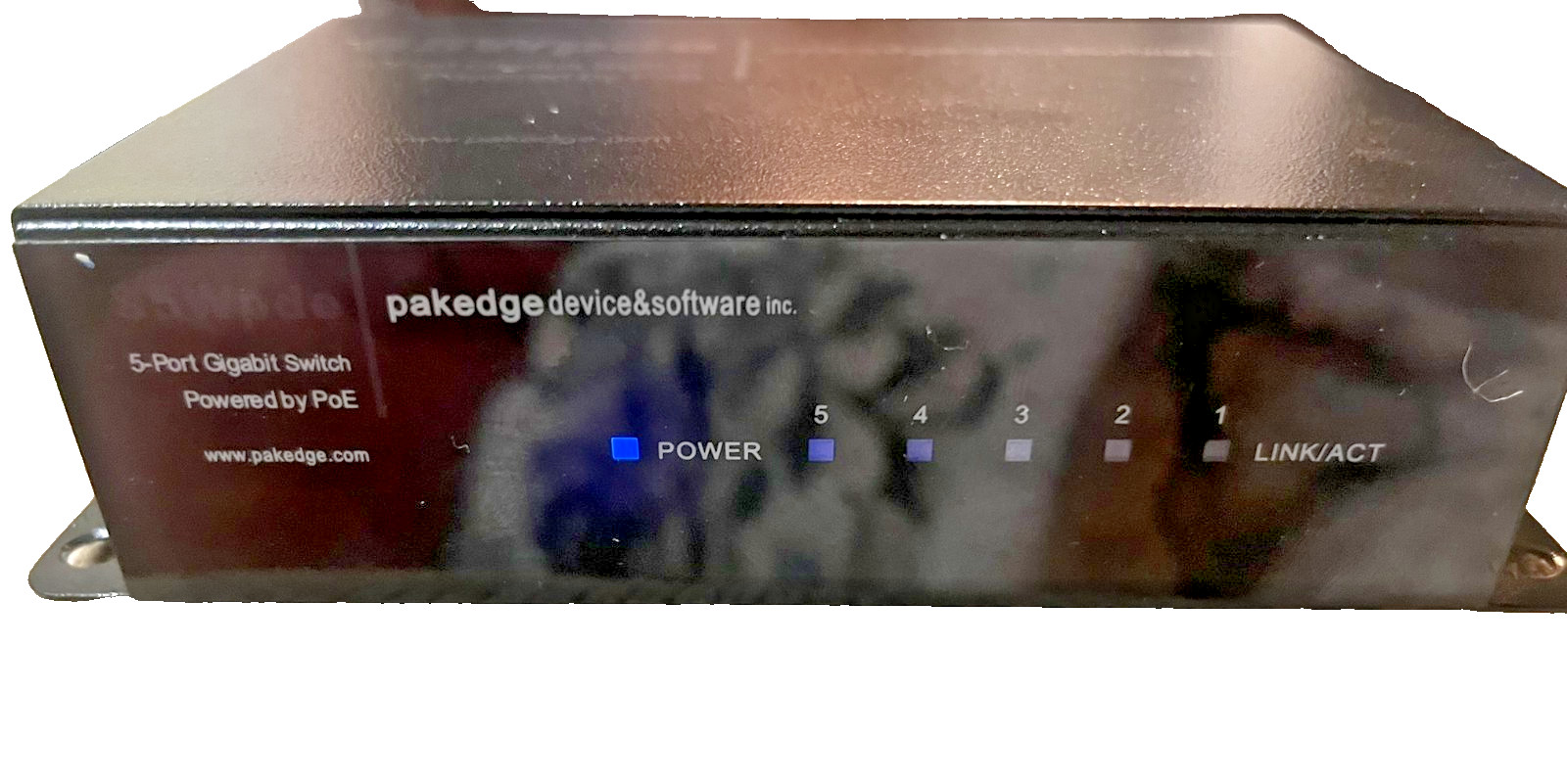 5 Port Gigabit Switch Powered By POE Network Pakedge Device & Software Solutions