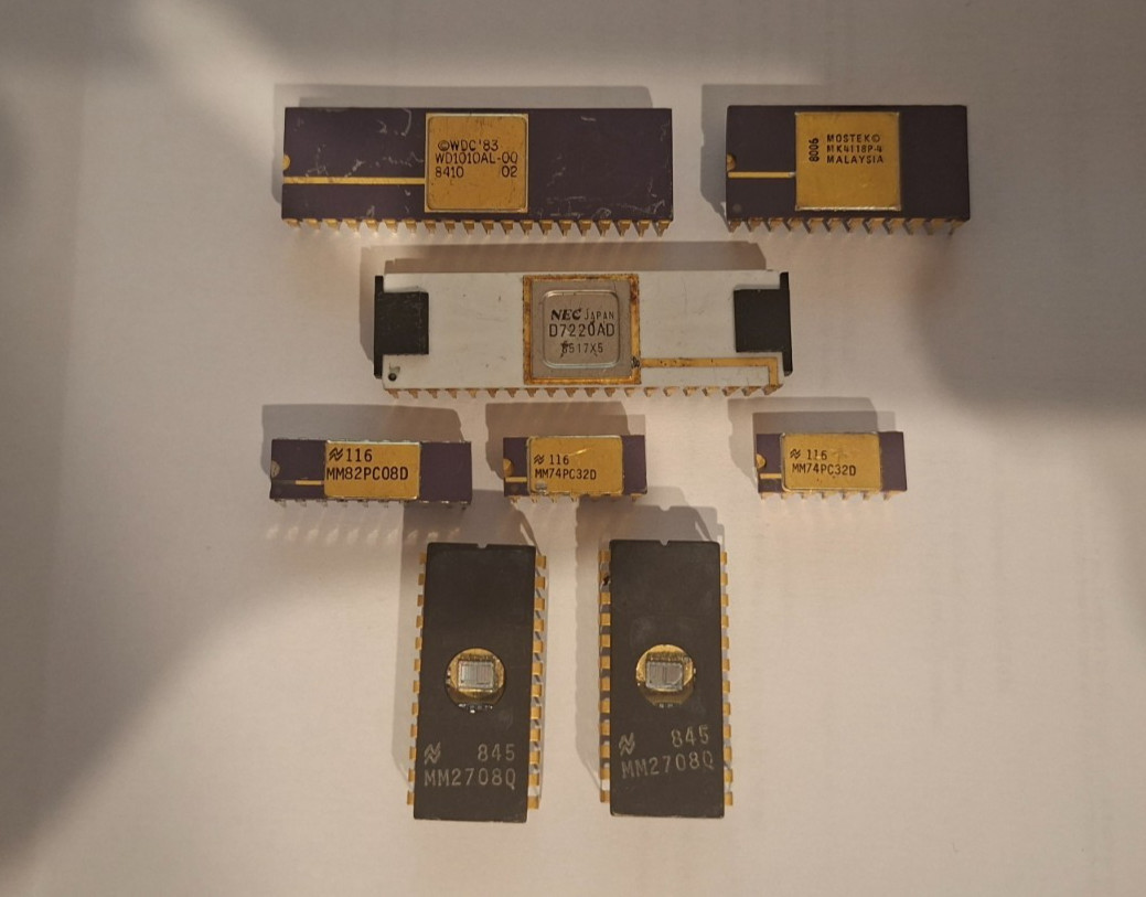 Mostek NEC Western Digital NS vintage ICs GOLD QTY:8