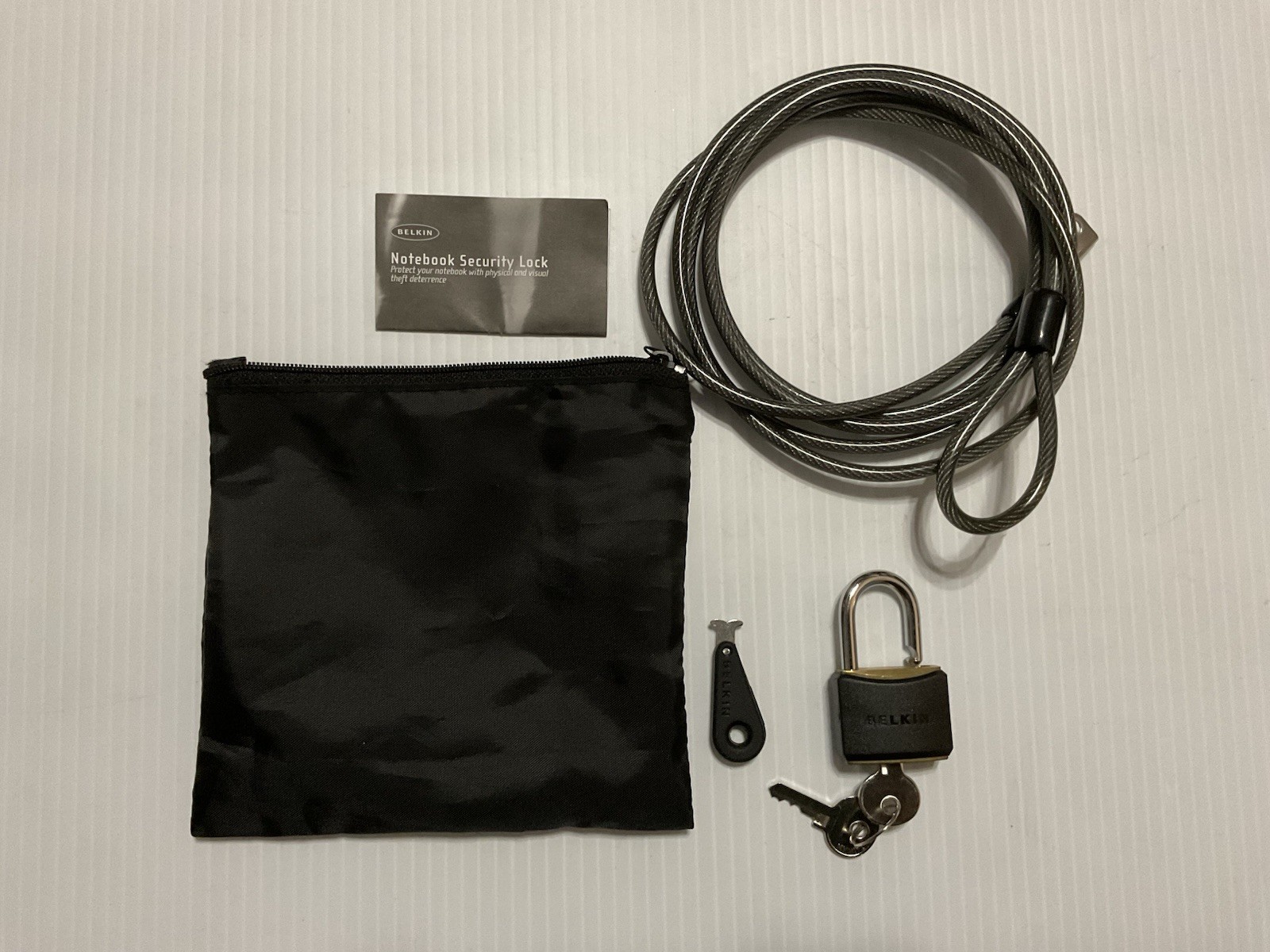  Belkin  Notebook Security Lock Master-Keyed F8E550