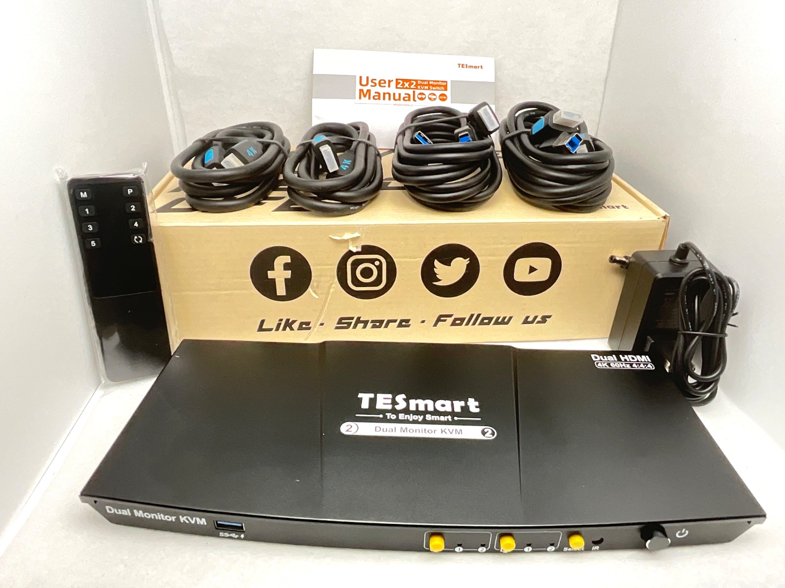 TESmart 2-Port Dual Monitor KVM Switch Kit HDMI+DP 4K 60Hz w/USB 3.0 Dock - NOB
