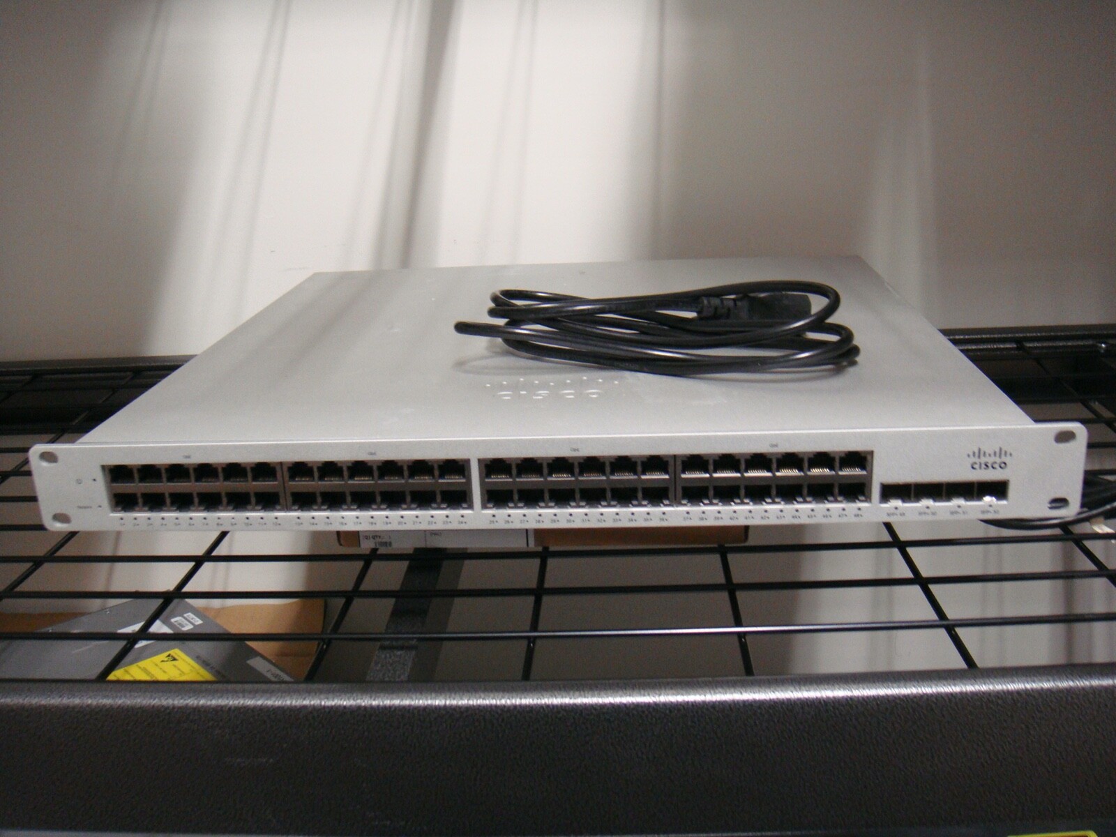 Cisco Meraki MS320-48LP-HW MS320 Series 48x GE 4x 10G SFP+ ***Unclaimed****