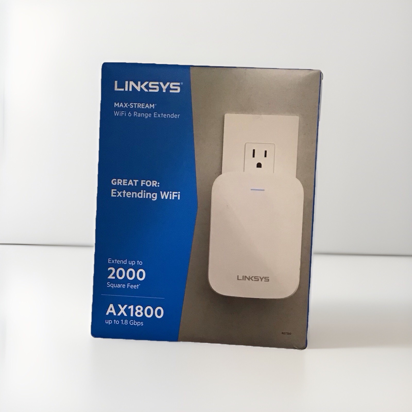 Linksys RE7350 AX1800 Max Stream WiFi 6 Range Extender Dual Band White Plug-in