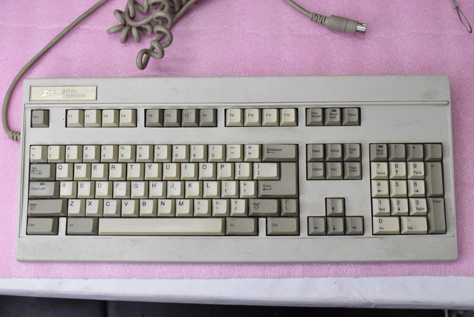 Zenith Data Systems ZKB-2 AT Keyboard - TESTED