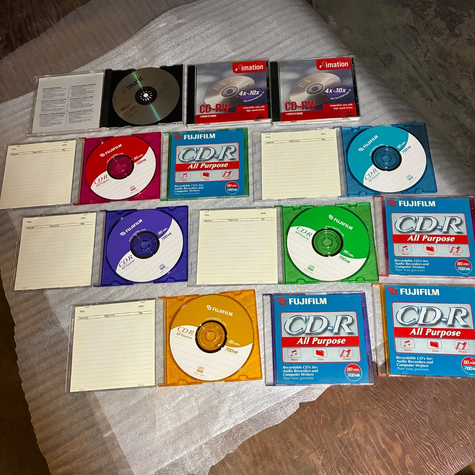 Lot of 12 CD-RW and CD-R Fujifilm Imation