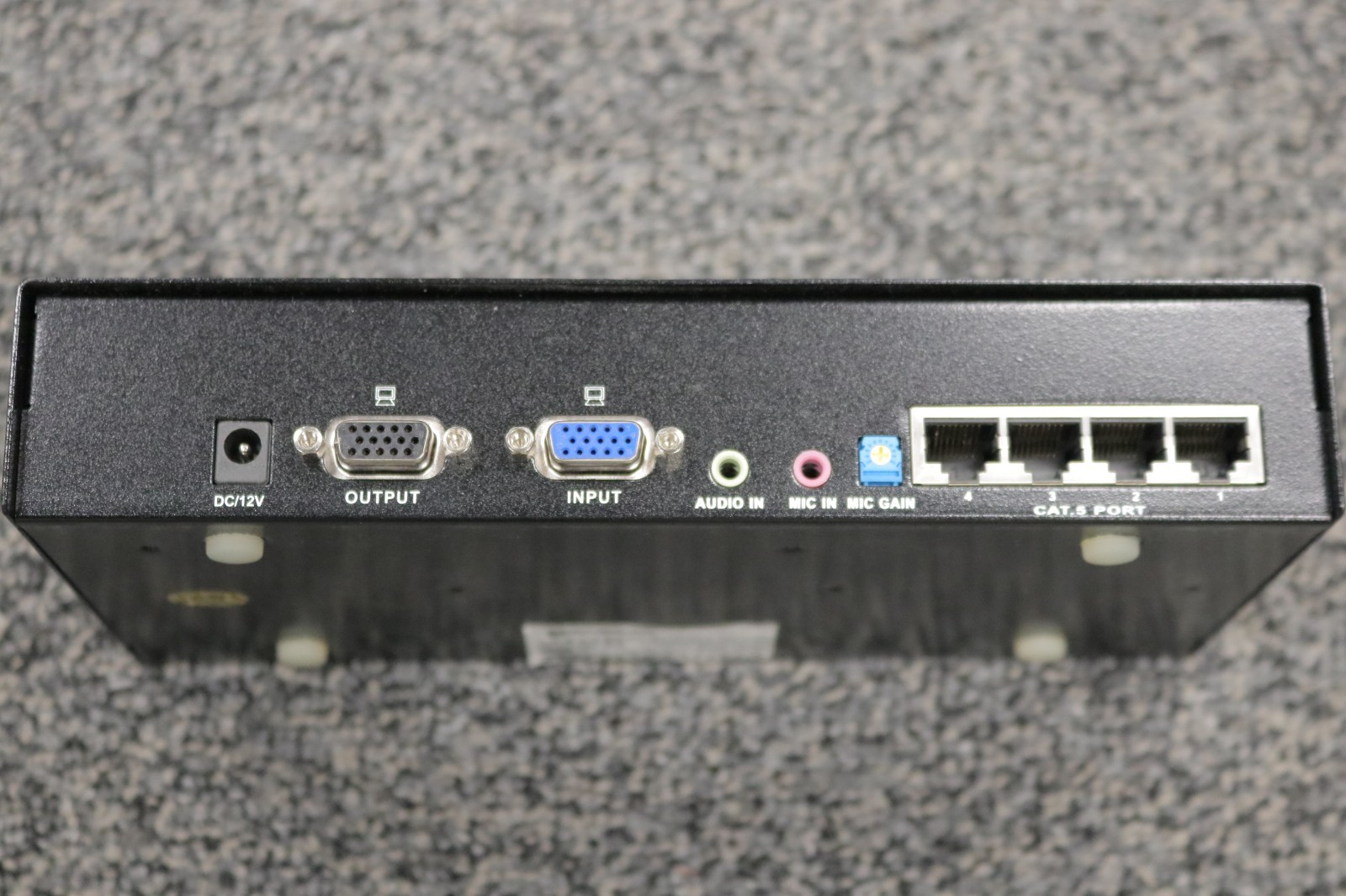 StarTech ST124UTPEA 4 Port VGA & Audio Over Cat 5 Video Extender Transmitter