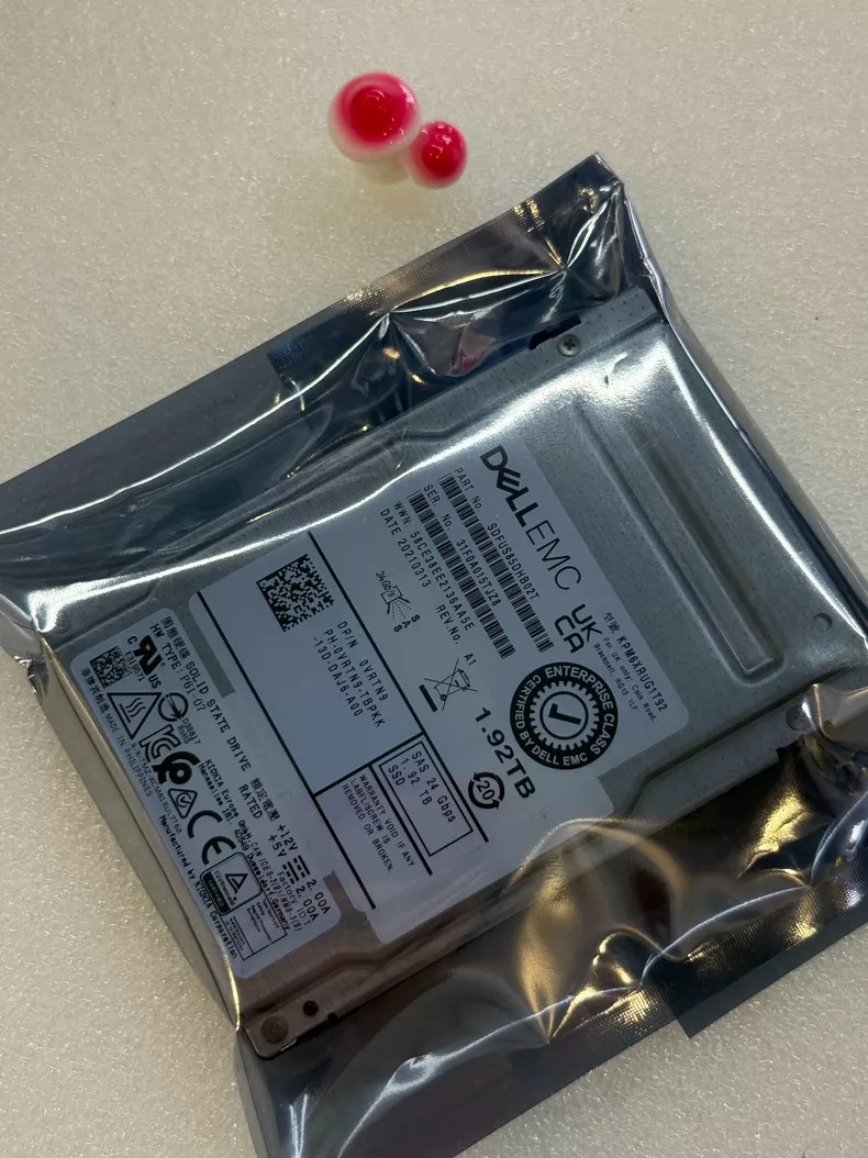 0VRTN9 Dell 1.92TB SAS Read Intensive 2.5in 24GB/s SSD G14 15 16 Tray New