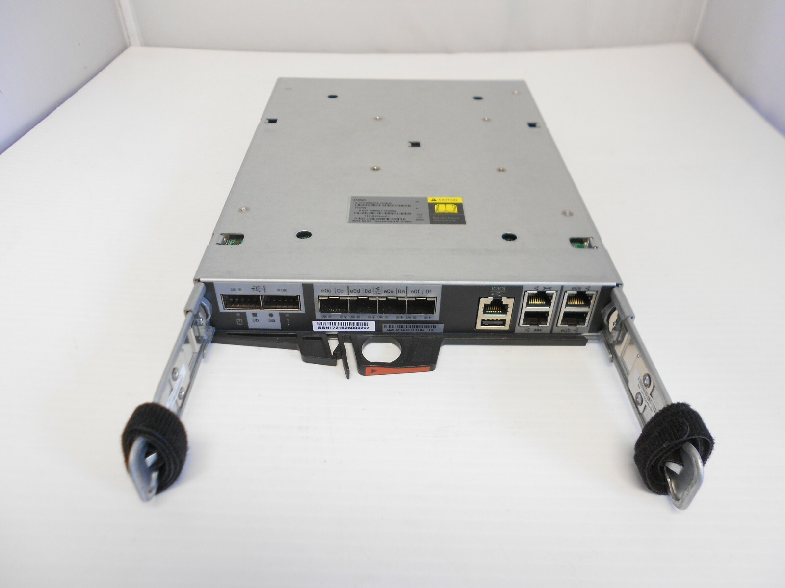 Netapp 111-01324+C0 FAS Head unit Controller SAS FCWWN SASWWN 111-01324