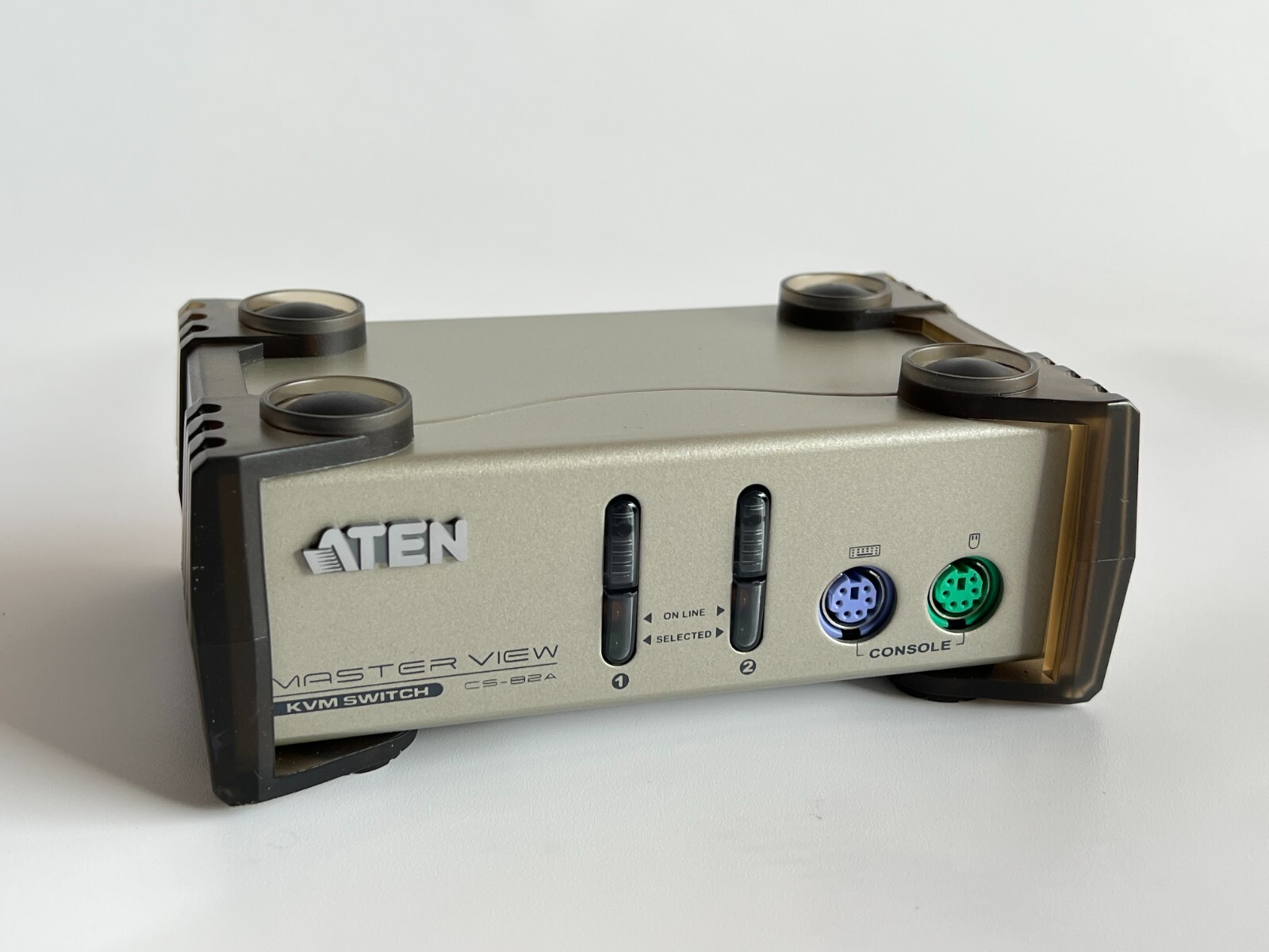 ATEN Master View KVM Switch CS-82A