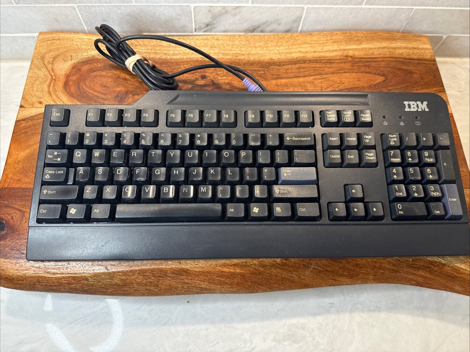 IBM Wired Black Keyboard Model KB-0225 PS/2  89P8300 Vintage