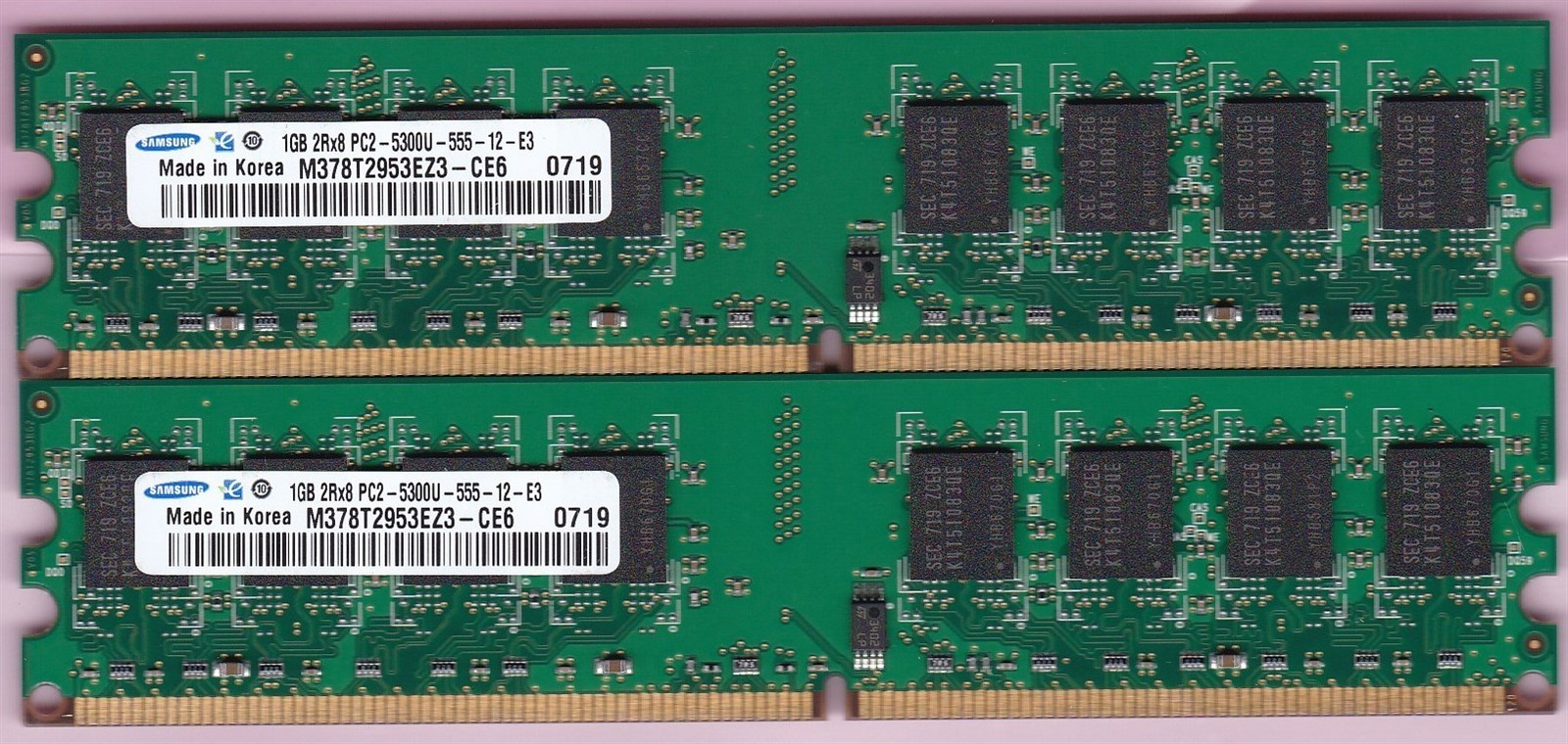 2GB 2x1GB PC2-5300 SAMSUNG M378T2953EZ3-CE6 DDR2-667 Desktop Memory Kit DIMM KR