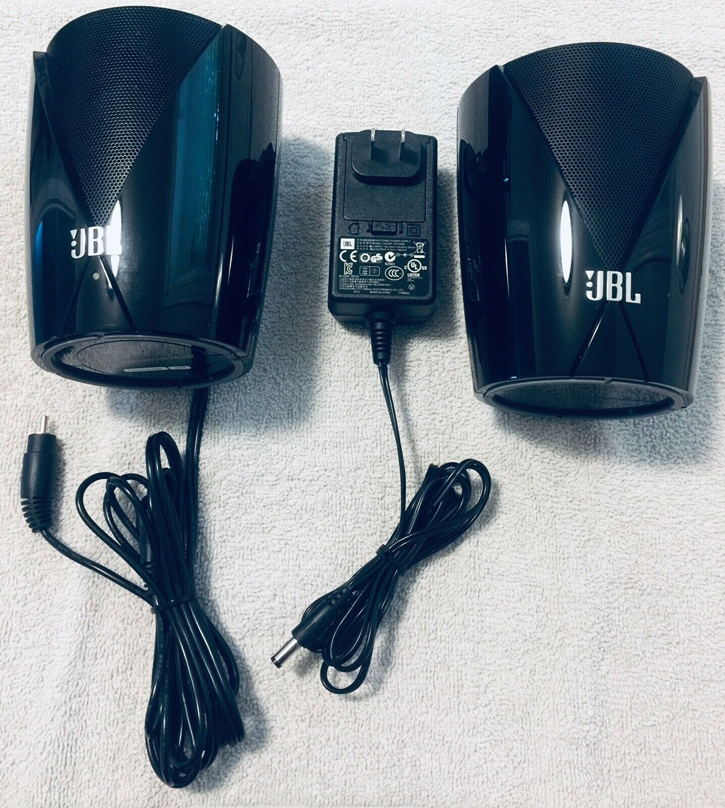 JBL JEMBE 2.0 Computer speakers with Built-in Amplifier
