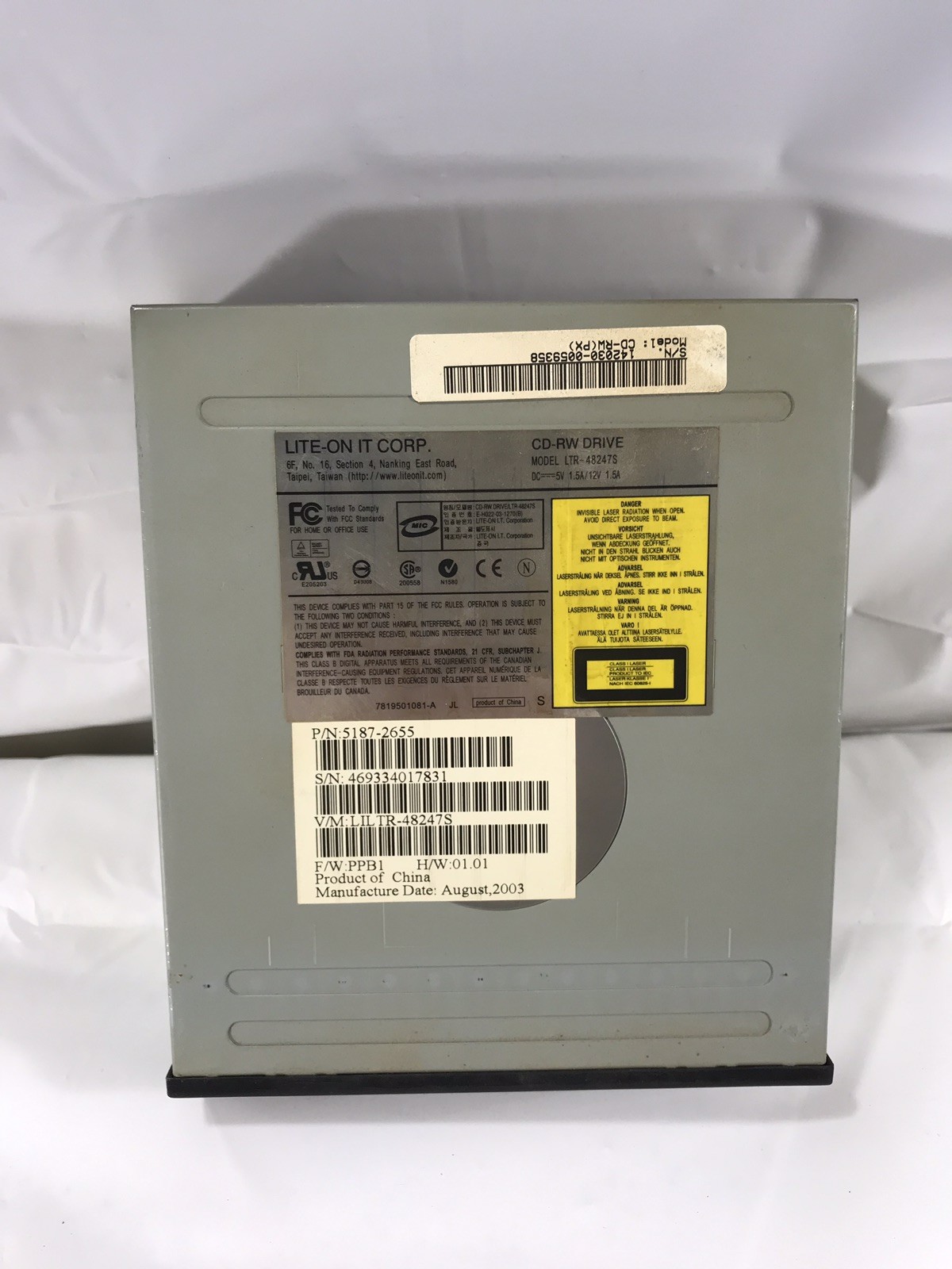 Lite-On IT Corp CD-RW Drive Model LTR-48247S P/N 5187-2655