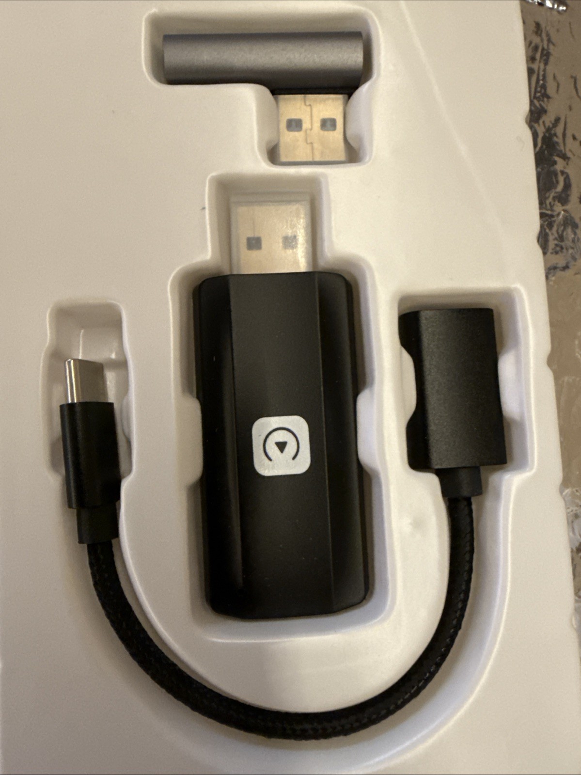 Newest USB Wireless CarPlay Adapter Dongle For Apple iPhone Plug and Play