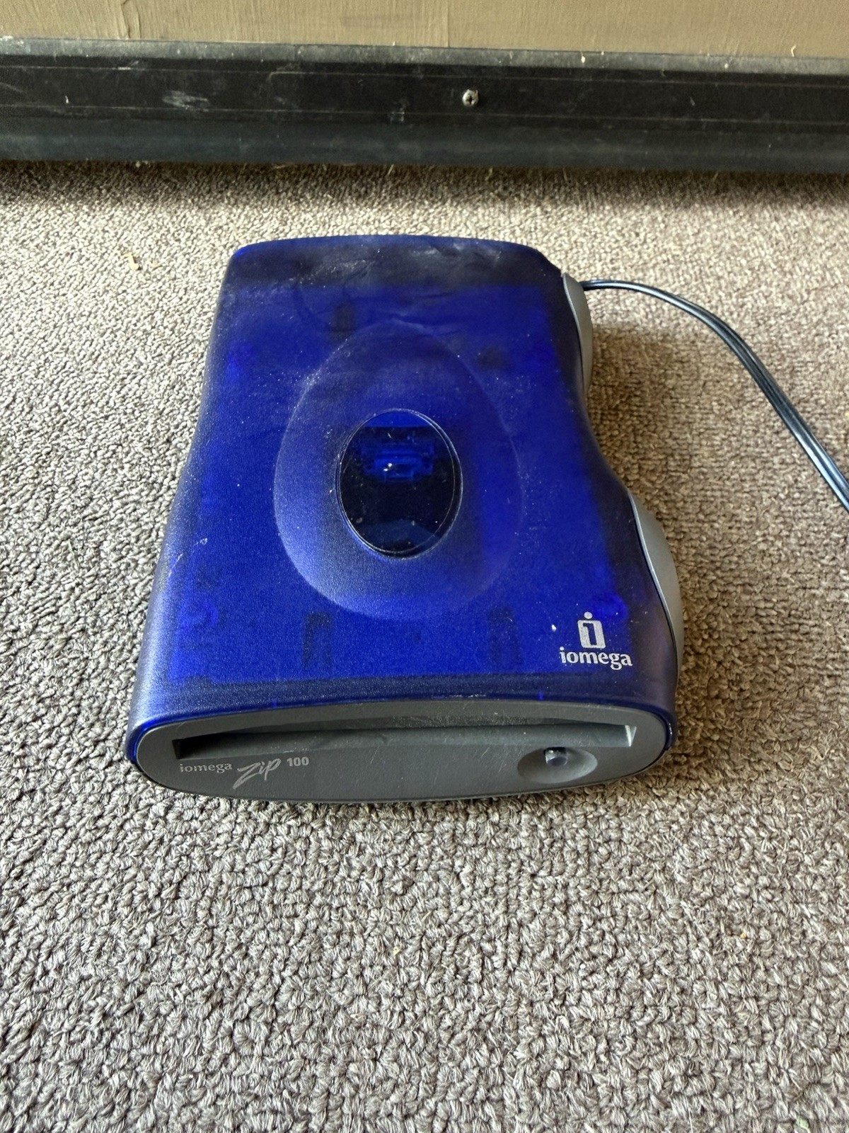 Iomega Zip 100 USB External Drive Z100USB-S Blue 30673302 w/ Cable