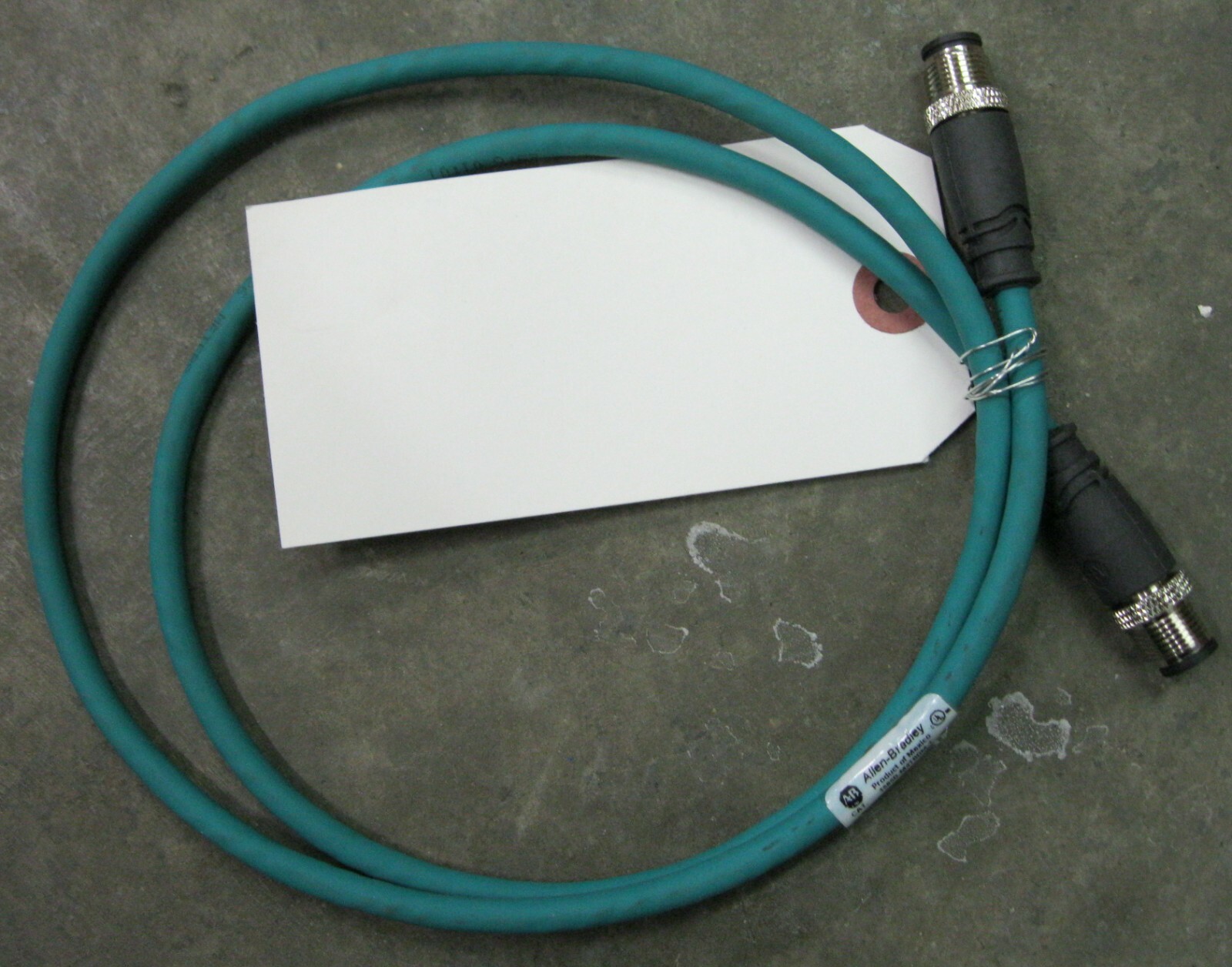 Allen-Bradley 1585D-M4TBDM-1 Ethernet Patchcord Series B