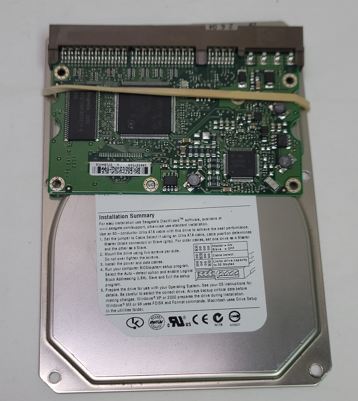 Seagate ST3250824ACE / 9BE033-500 IDE HDD Main Control PCB Board