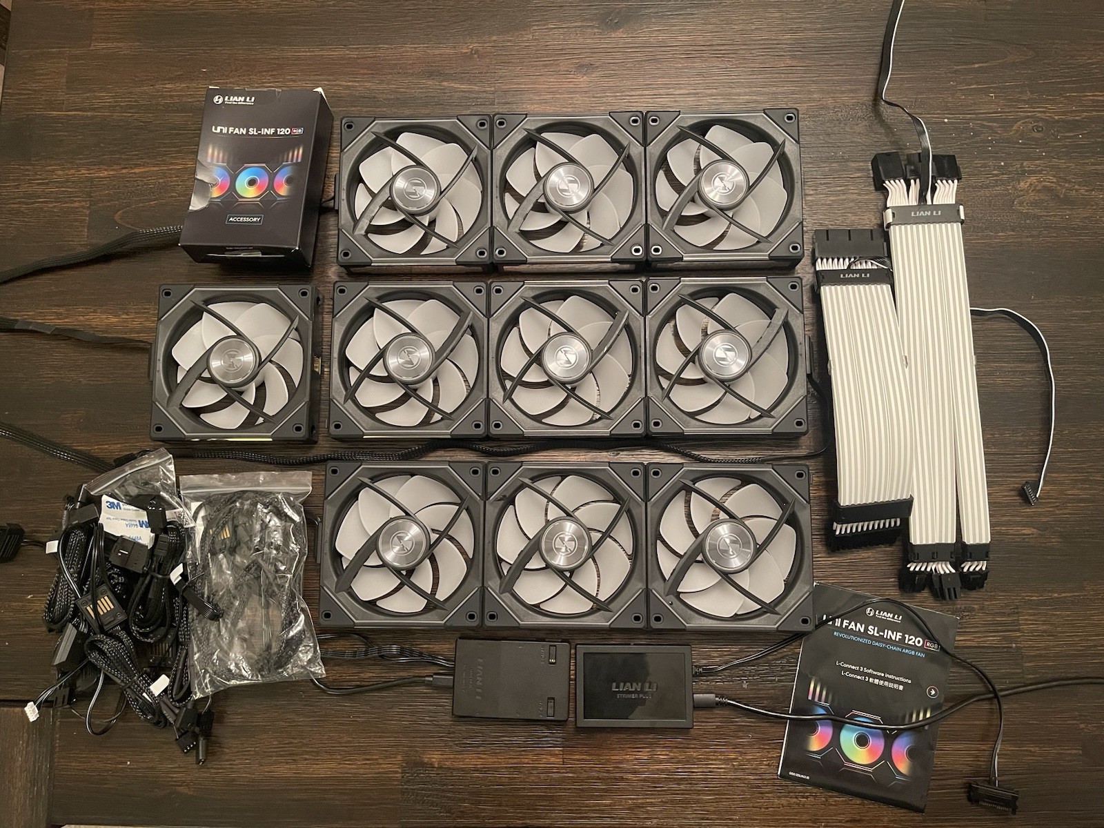 Lian Li UNI Fan SL-INF 120mm x10 + Lian Li Strimer Plus V2 24pin and Triple 8pin