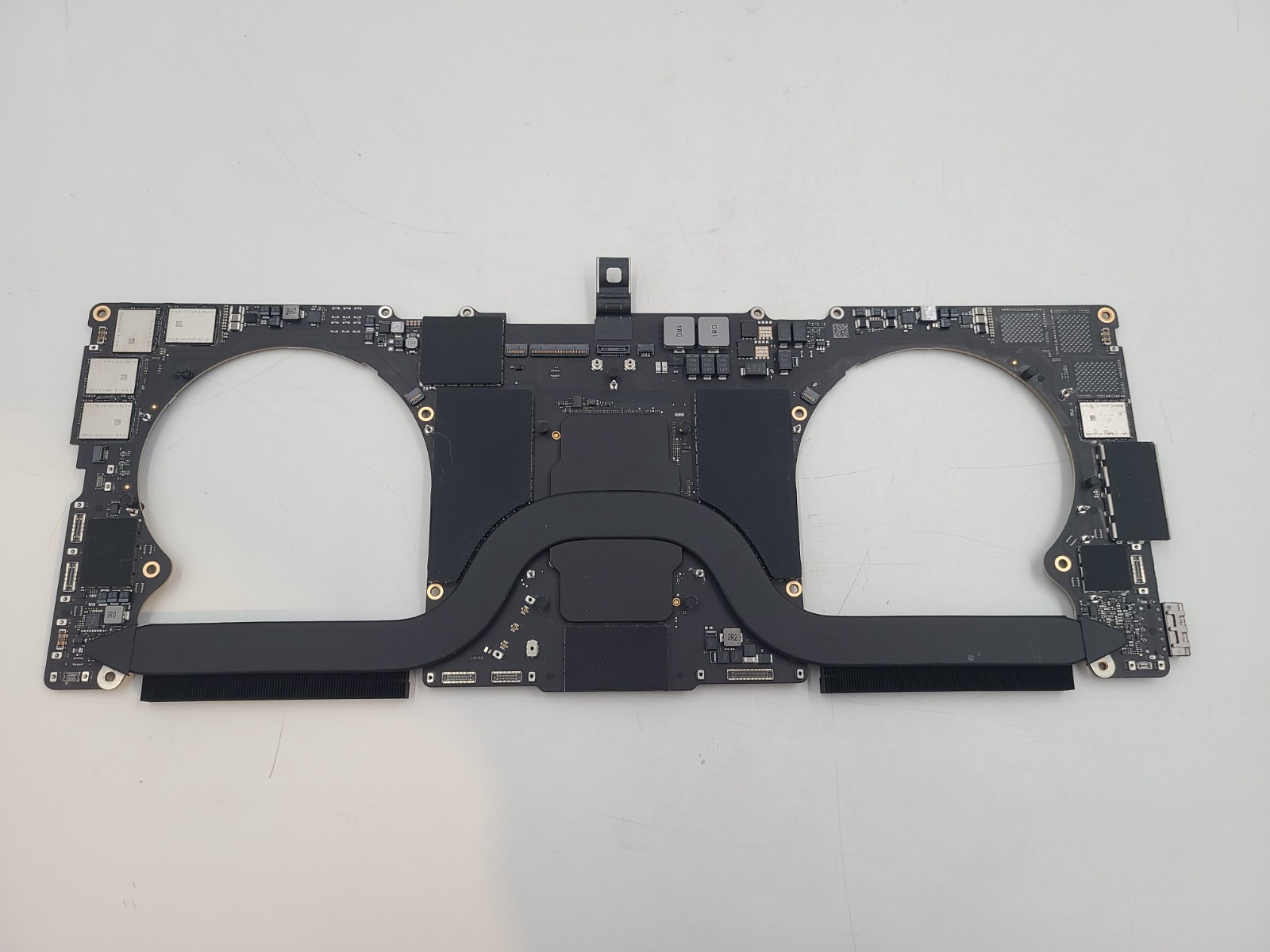 Apple MacBook Pro 16" M1 Pro 2021 16-Core GPU Logic Board 16GB 512GB A2485 Tahoe