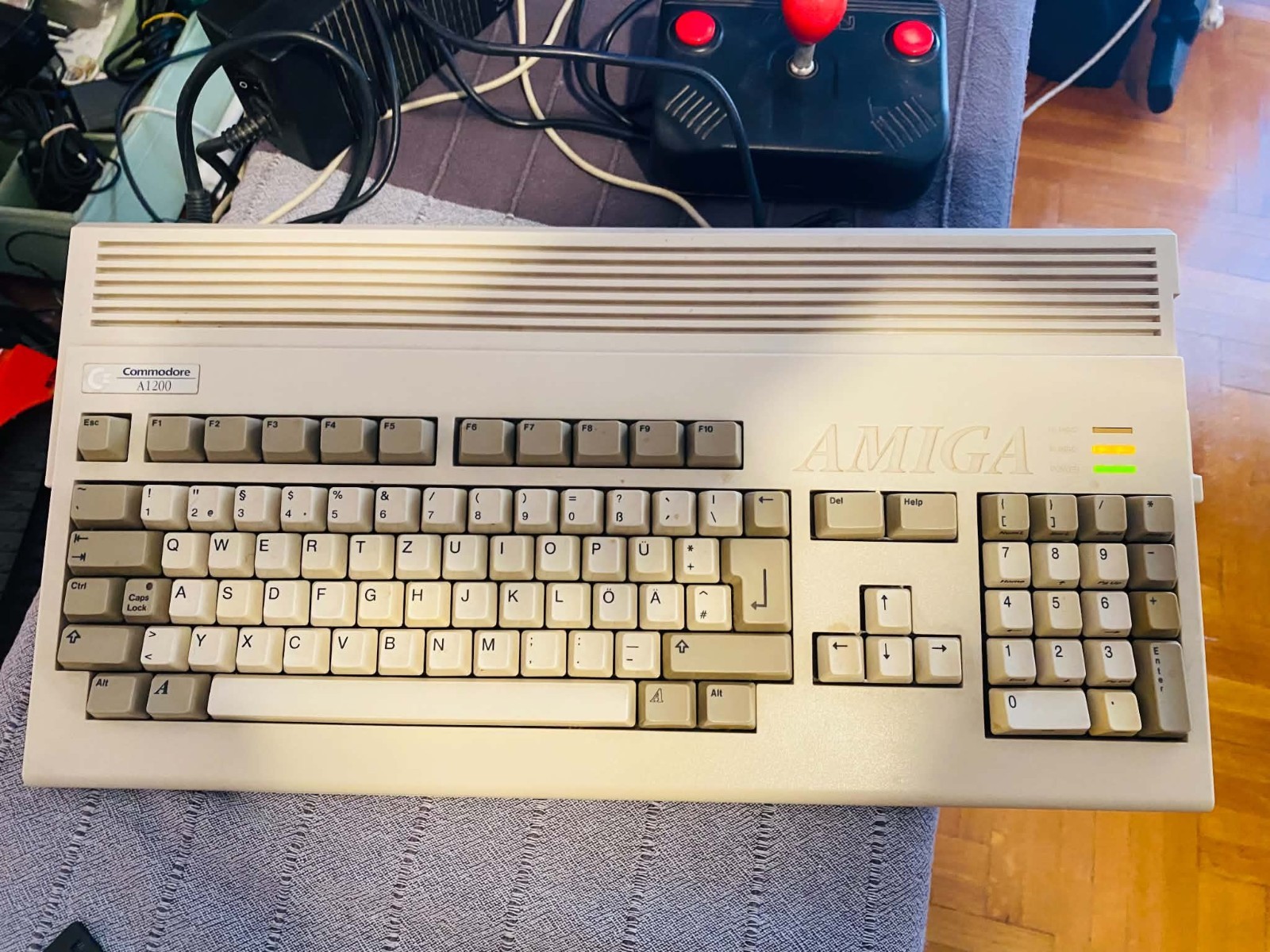 AMIGA 1200 