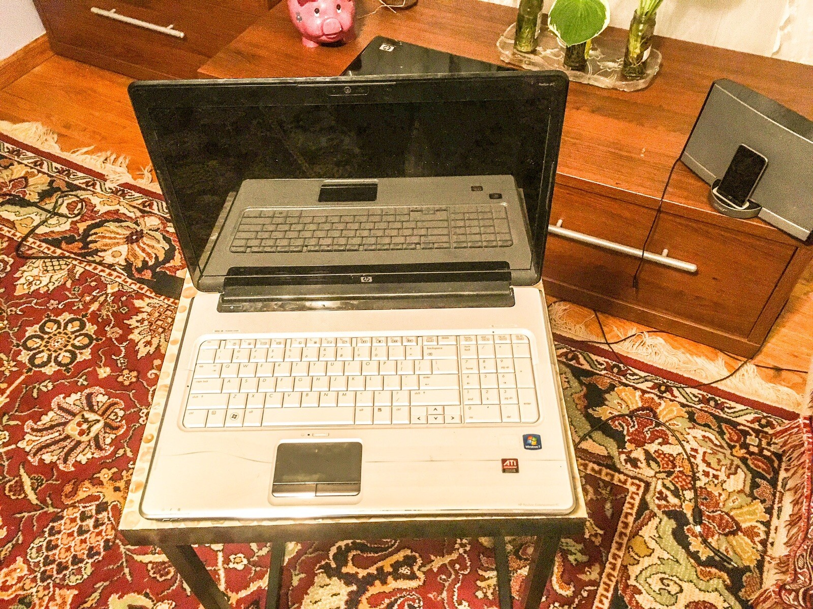 White HP Pavilion DV7-3000 Intel Processor