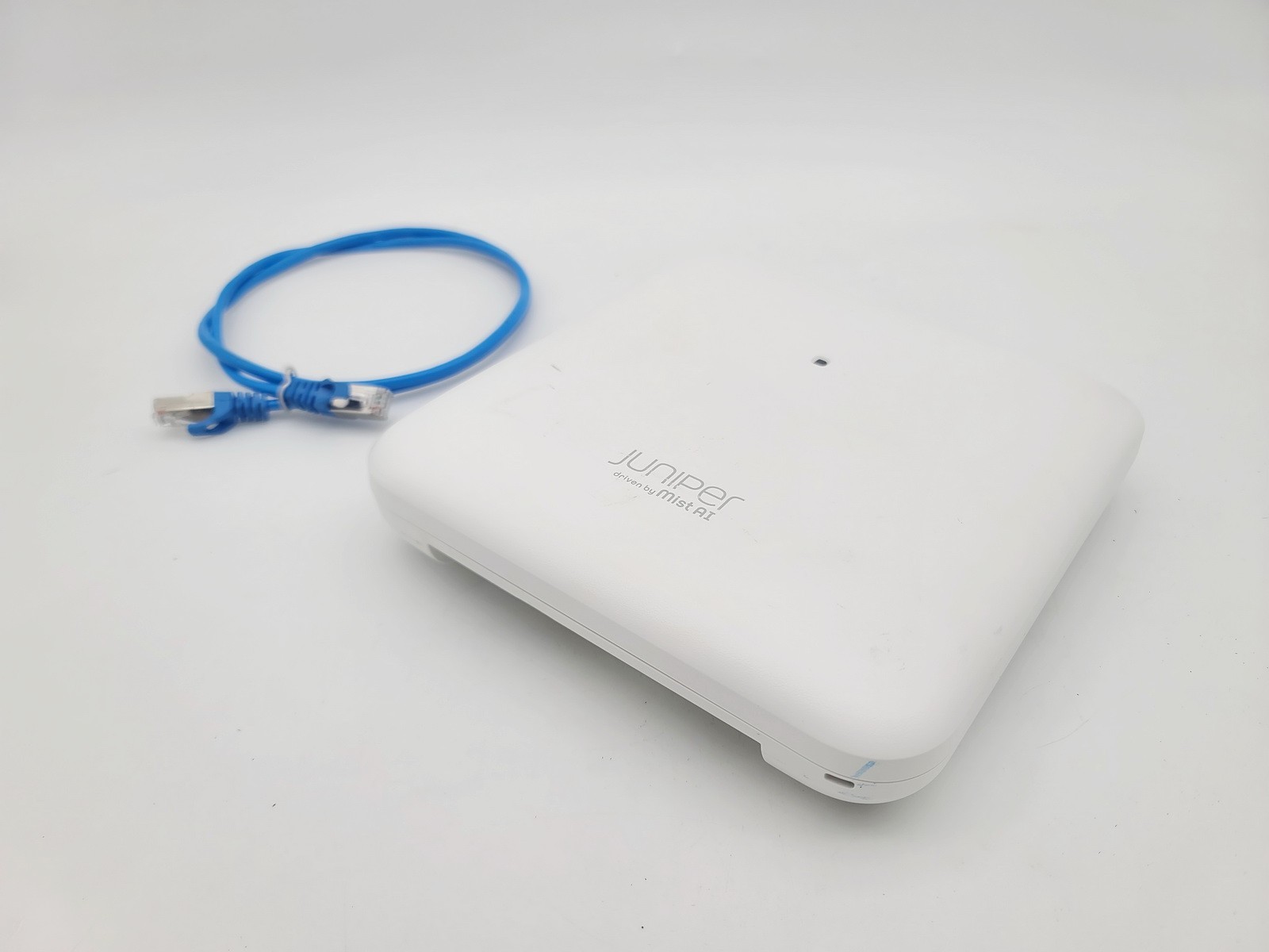 JUNIPER NETWORKS AP32-US WIFI 6 DUAL BAND HIGH PERFORMANCE WIRELESS ACCESS POINT