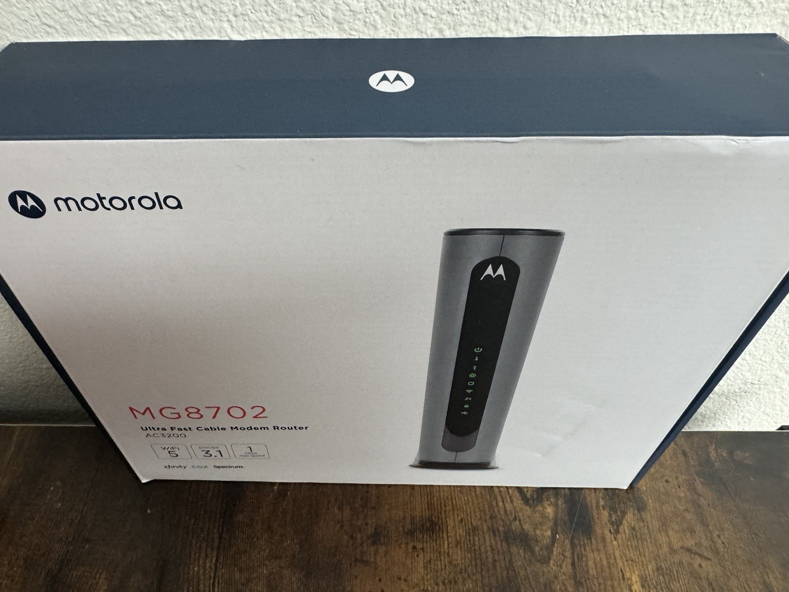 Motorola MG8702 Cable Modem + Wi-Fi Router-Black