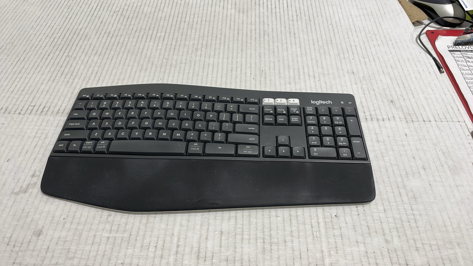 Logitech K850 Wireless Bluetooth Ergonomic Keyboard Y-R0061 Black