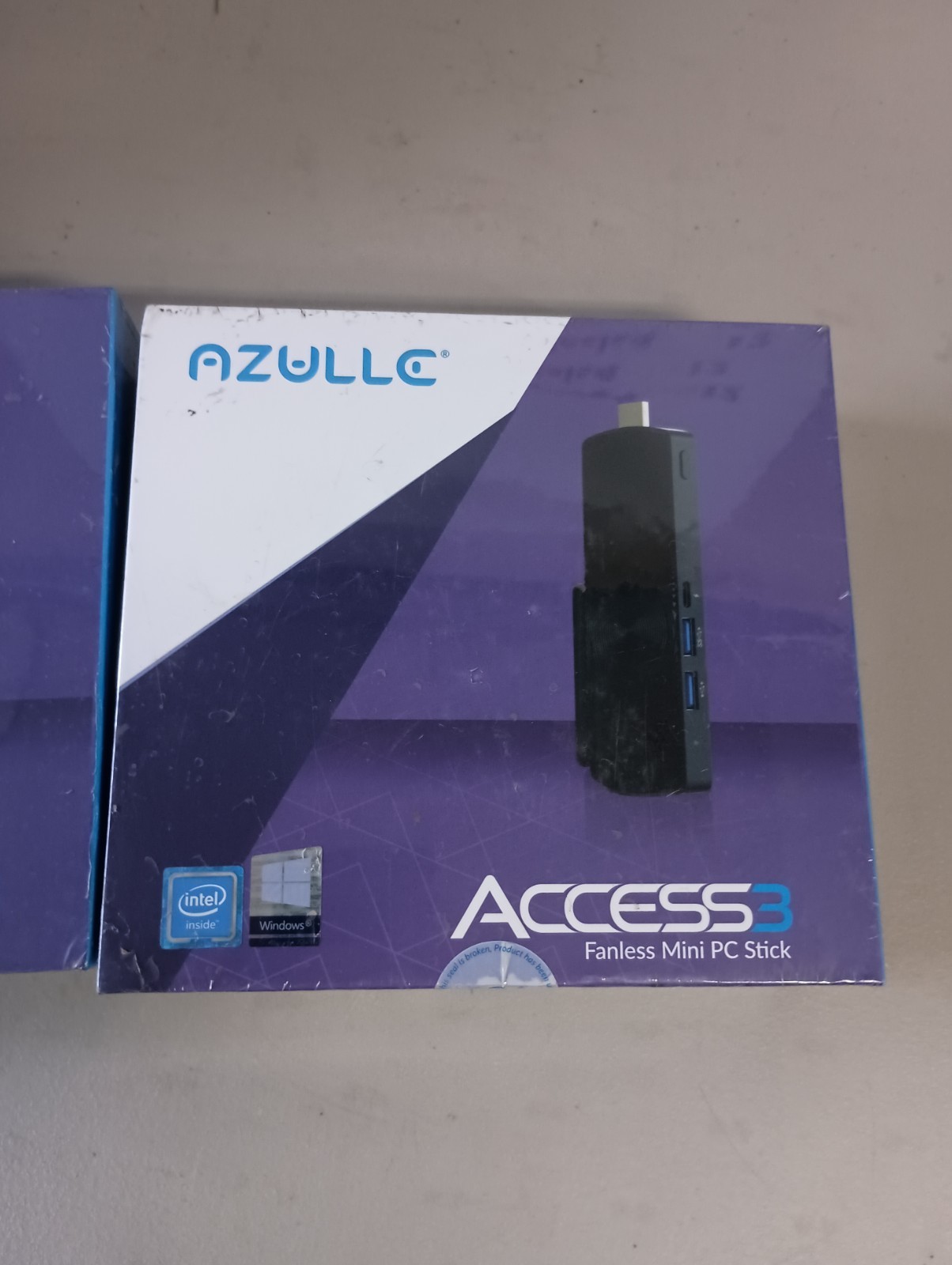 Azulle Access3 Fanless Mini PC Stick (Model A-1164-AA3-2) 4GB RAM / 32GB eMMC