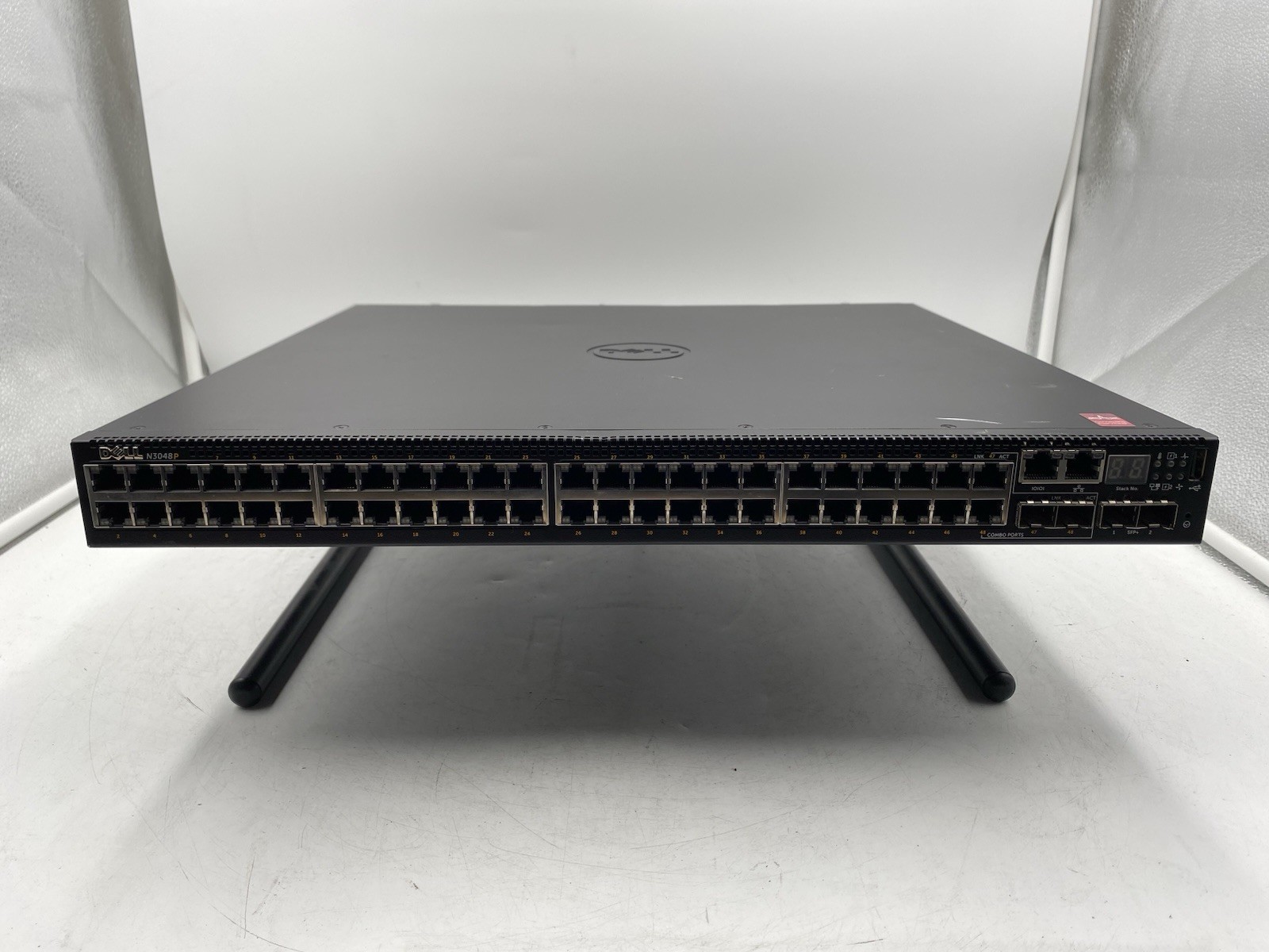 Dell Networking 48-Port PoE GbE & 4-Port SFP Network Switch N3048P
