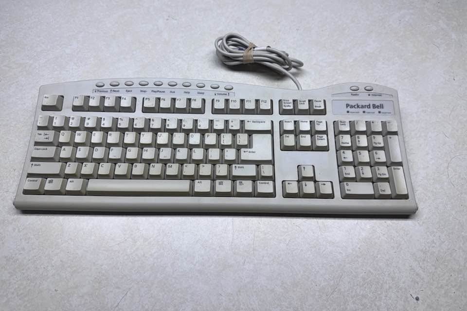 Vintage Packard Bell PS/2 Computer Keyboard Model FDA-116C Multimedia Beige