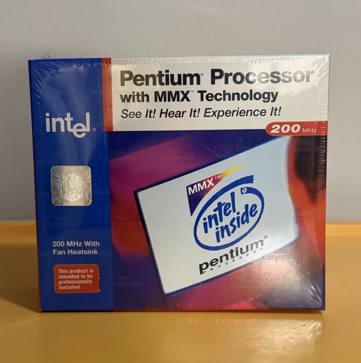 Intel Pentium MMX 200MHz CPU Processor Socket 7 SL23W Vintage Retro PC Sealed
