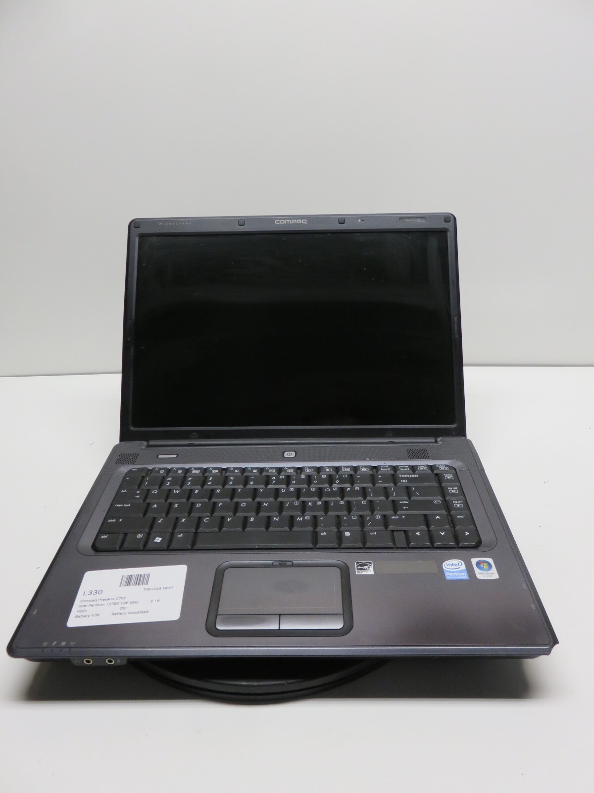 Compaq Presario C700 C771US Laptop Intel Pentium T2390 2GB Ram No HDD or Battery