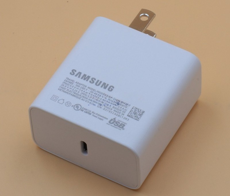 New Original Samsung Galaxy Book Pro NP935XDB EP-TA865 Fast Charging@